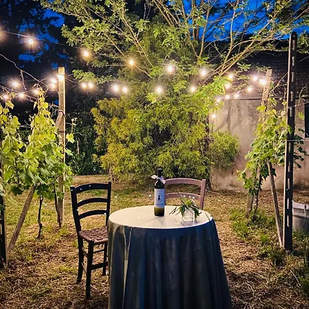 Palazzo Del '700 Gasthuis Fara Novarese