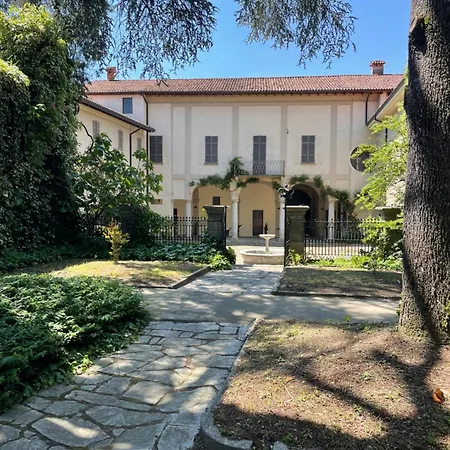 Affittacamere Palazzo Del '700 Fara Novarese